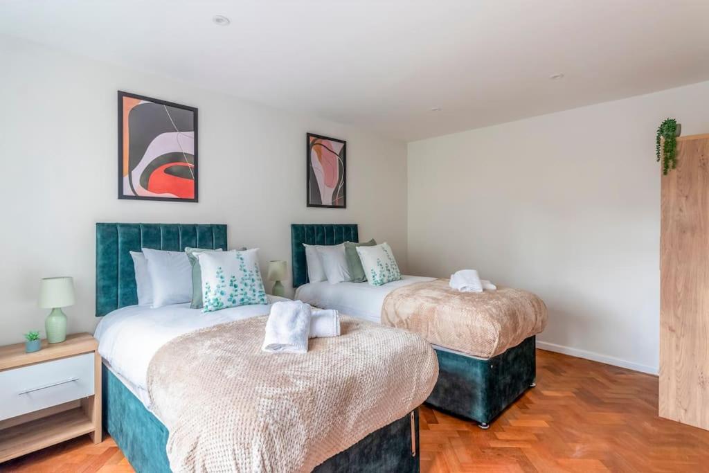 Spacious Sea View 2 Bedroom Sleeps 6-Free Parking Bournemouth Exterior photo